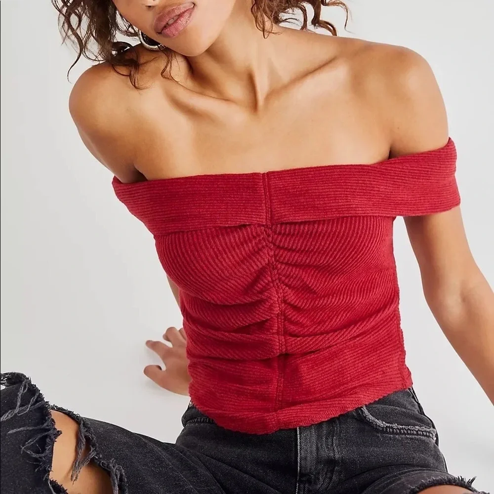🎉🎉HOST PICK🎉🎉 FREE PEOPLE This Cutie Ruched Top in Stolen Kiss, Med, NWT
